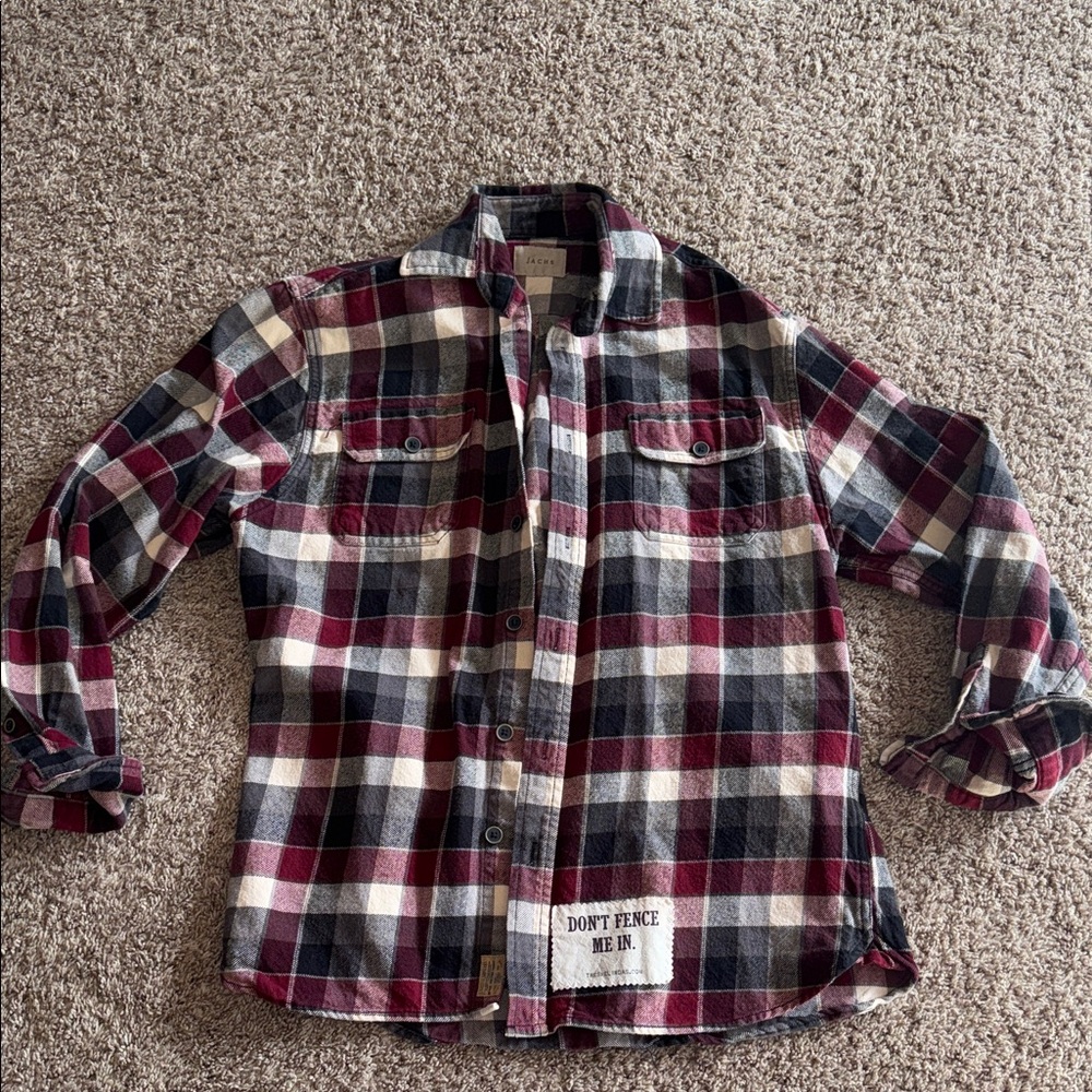 Tres Melinda graphic up cycled flannel size large